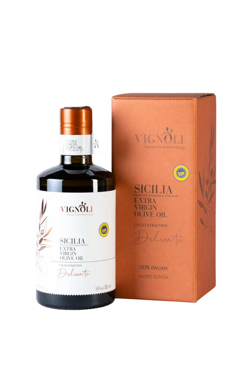 Vignoli IGP Extra Virgin Olive Oil Pack front view of EVOO Sicilia and box