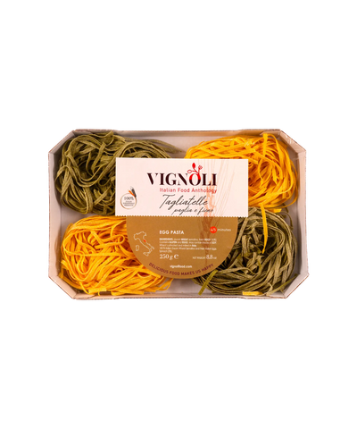 Vignoli Spinach Tagliatelle Italian Egg Pasta front of 8.8oz pack